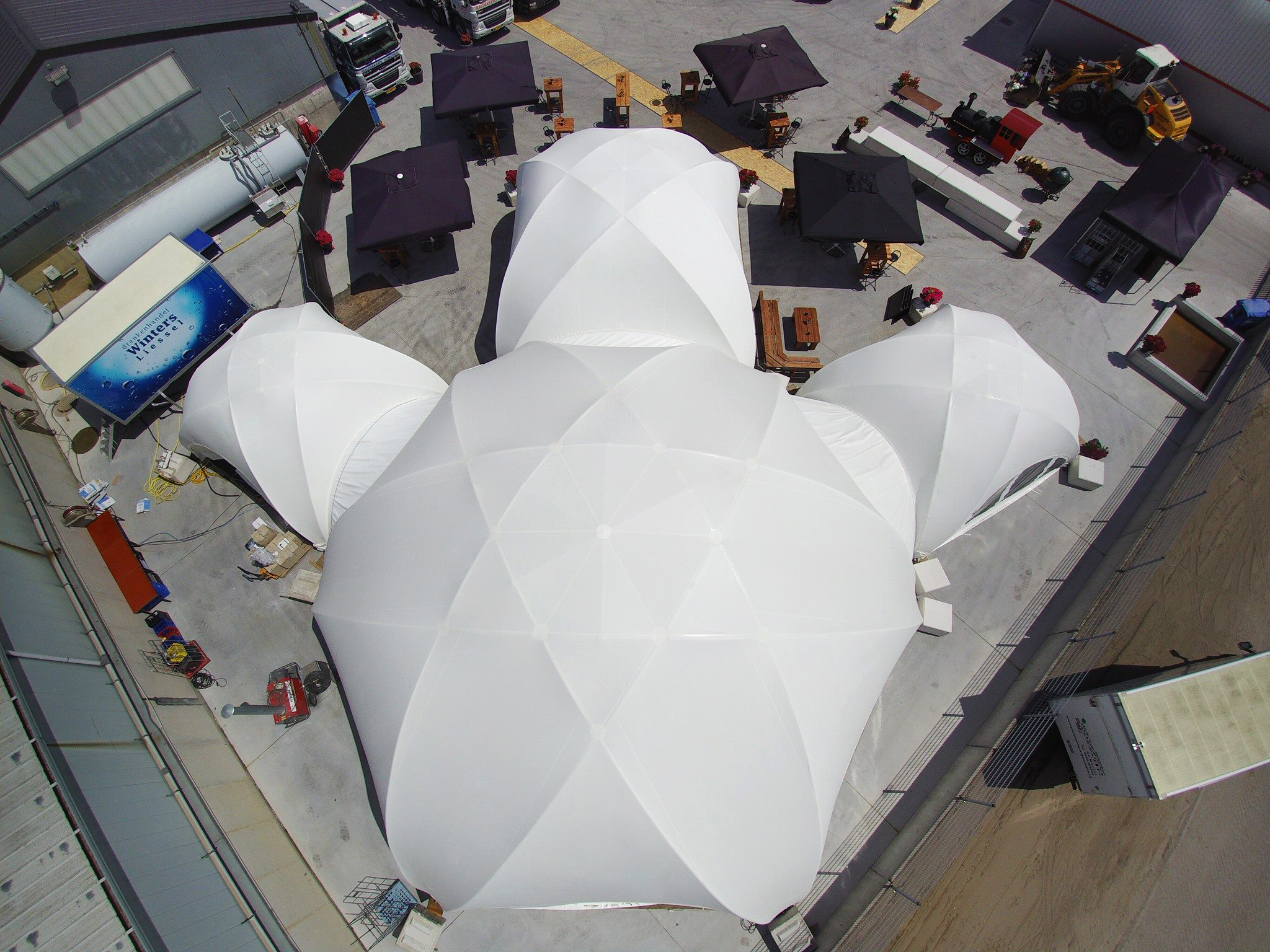 BUBBLE Hexadome L - complete with canopy, White