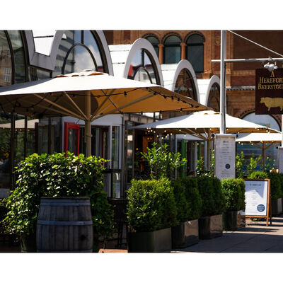 Giant parasol 4x4 polyester w/o valance