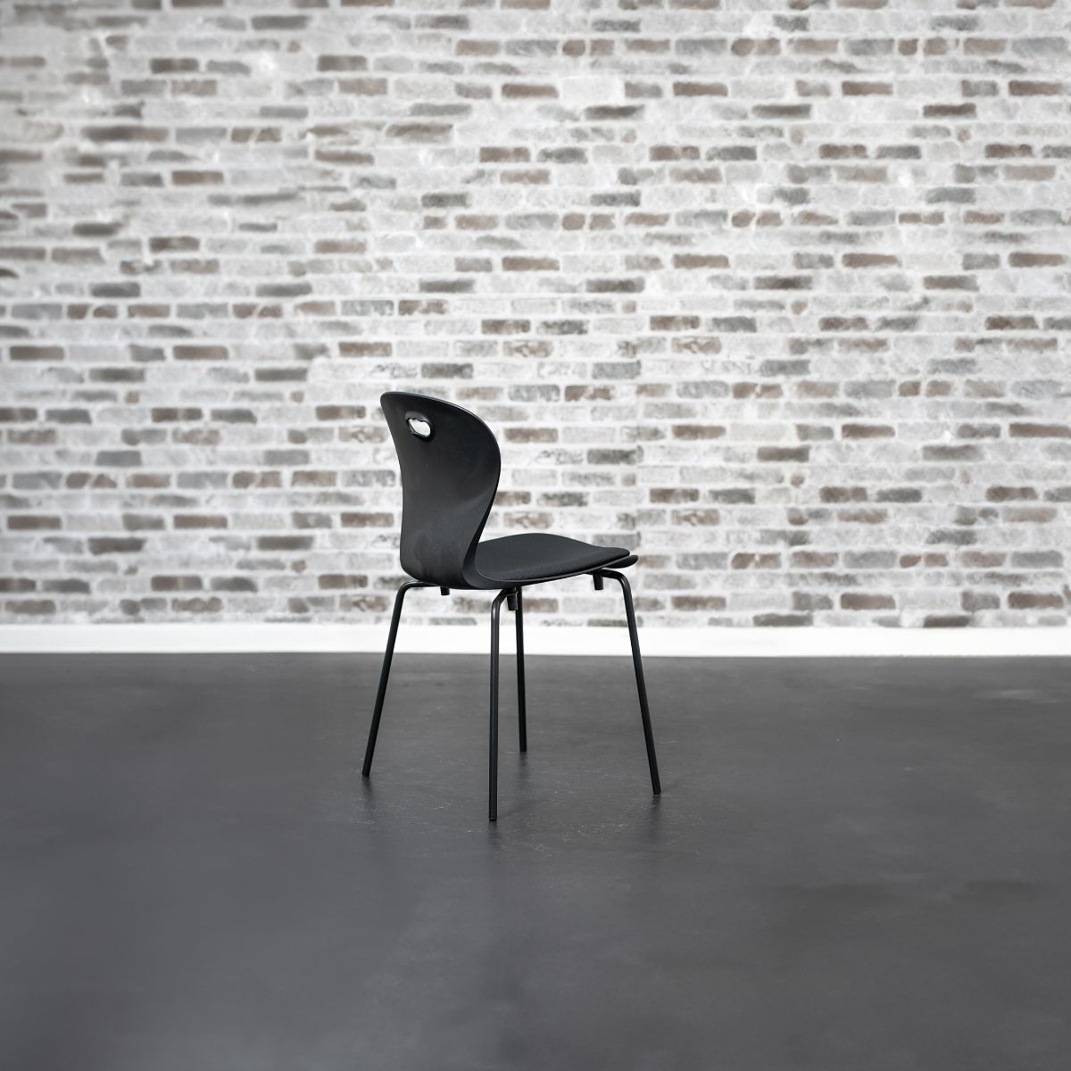 Conference chair KAROLINE with cushion, 4-pack