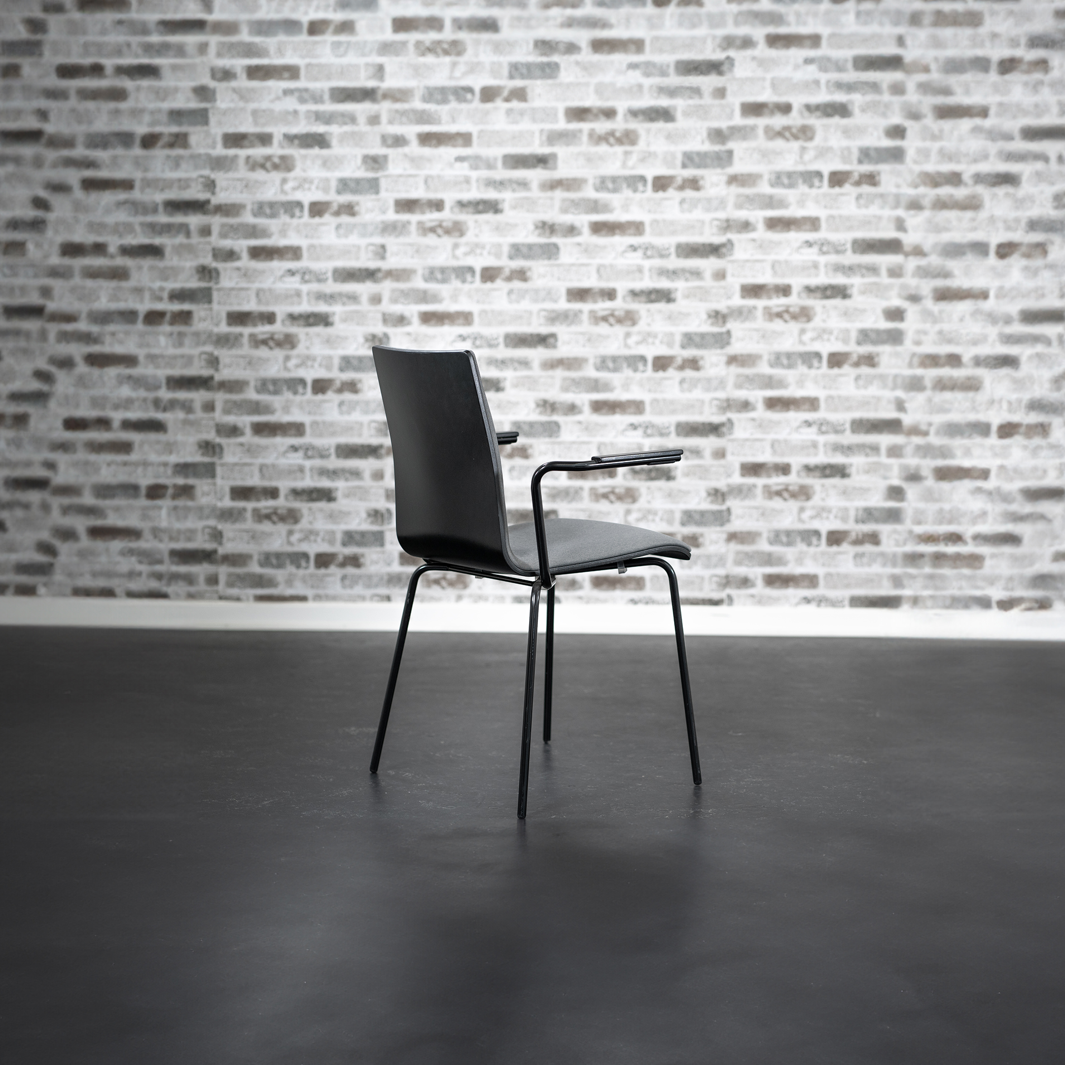 Canteen set 1 - Canteen table and 4 chairs with armrests