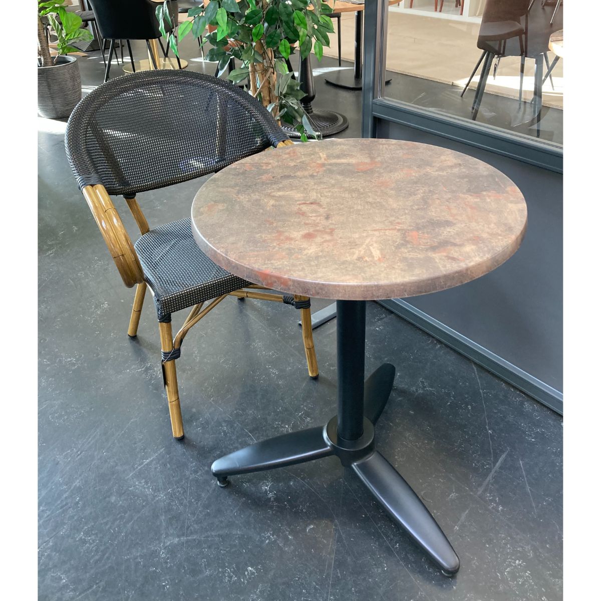 WERZALIT - Rust brown round table top