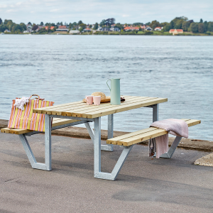 WEGA Table/Bench Set
