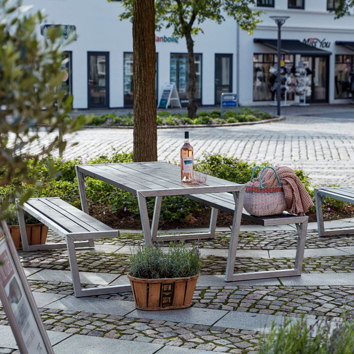 Zigma Table/Bench Set