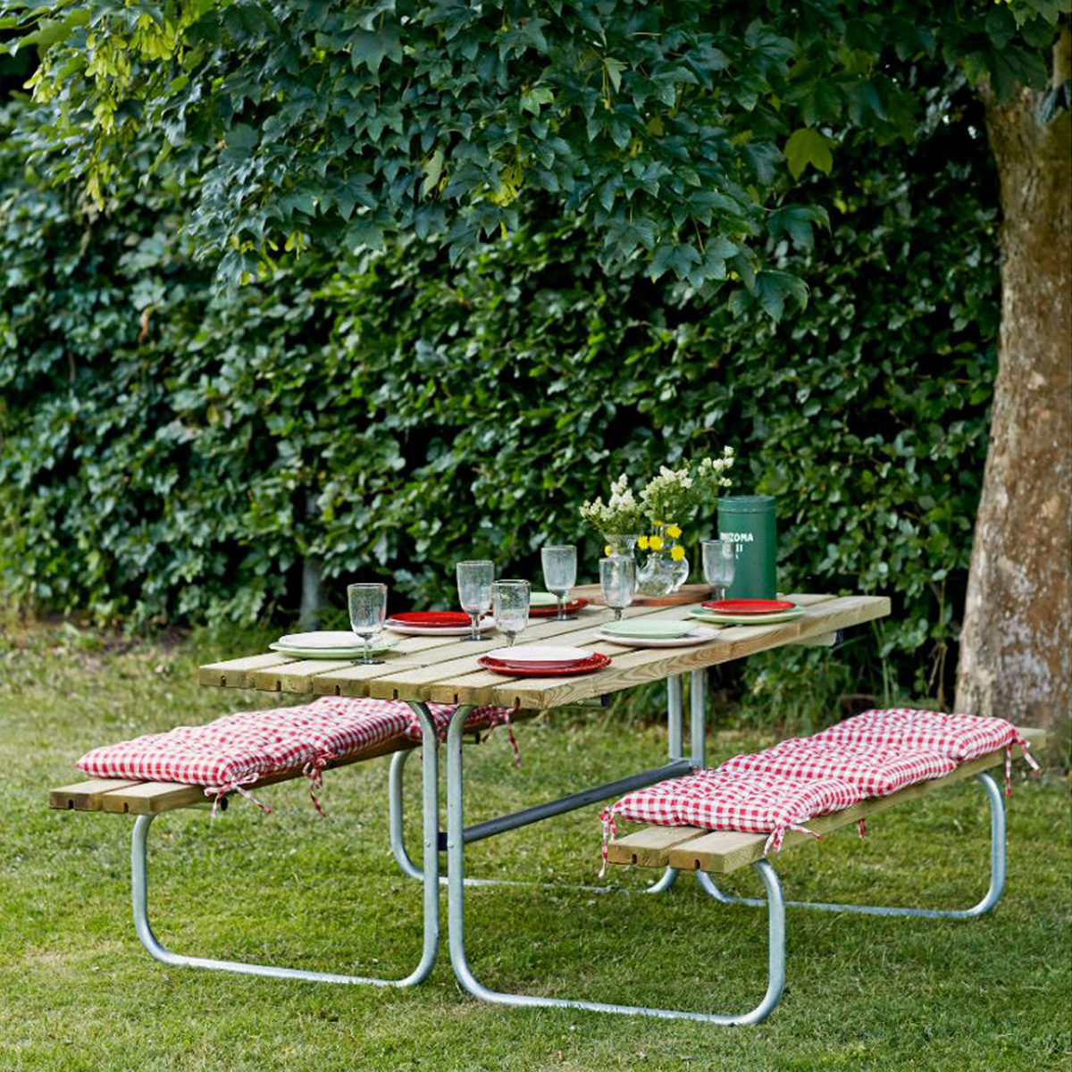 Classic Table/Bench Set