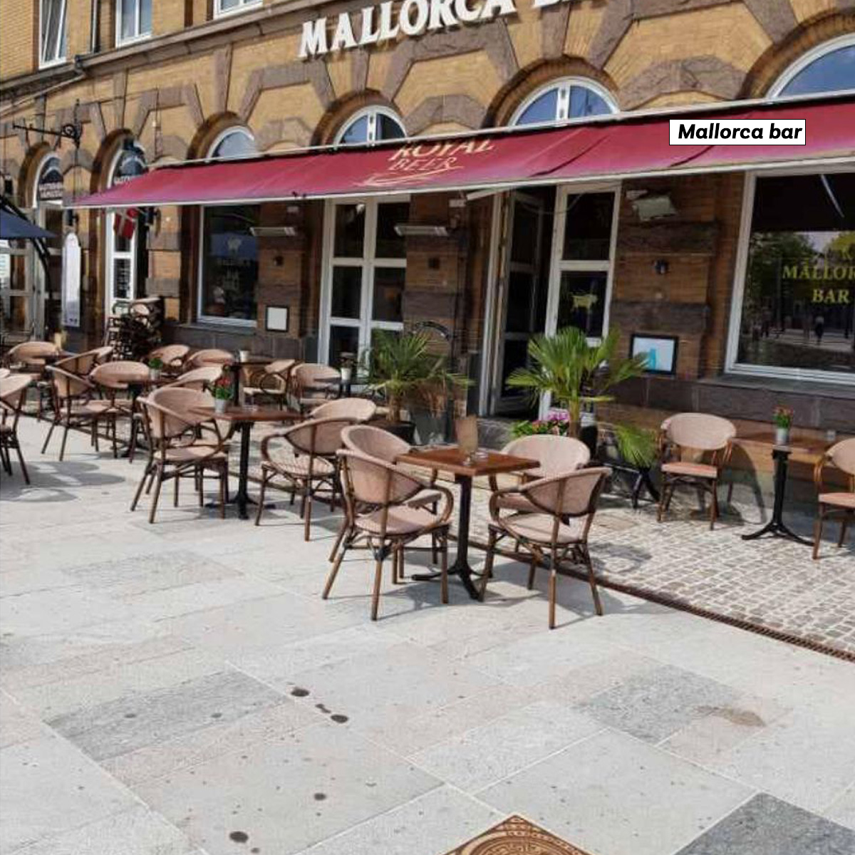 Paris 6 - Cafe chair with armrests - Textylene