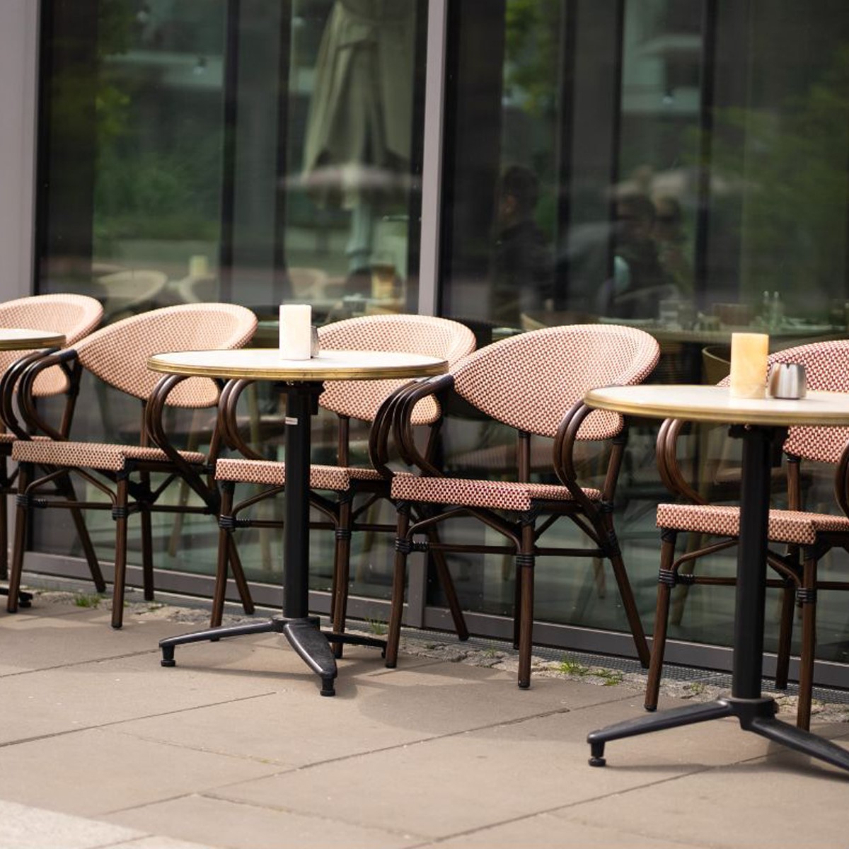 Paris 6 - Cafe chair with armrests - Textylene