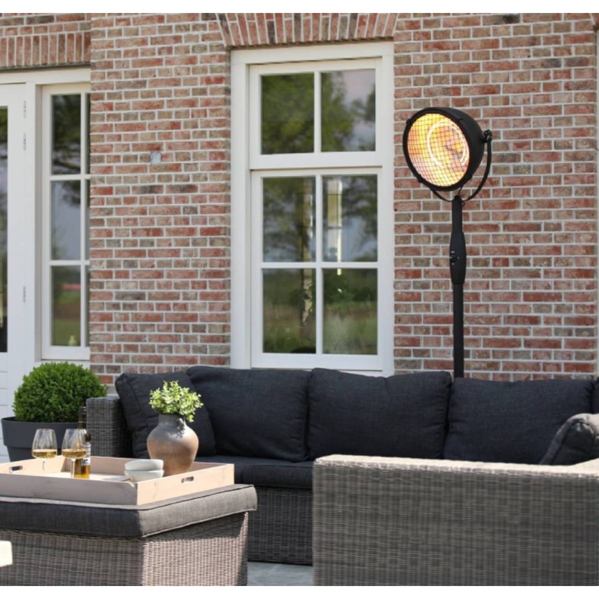 Indus terrassevarmer, på stander