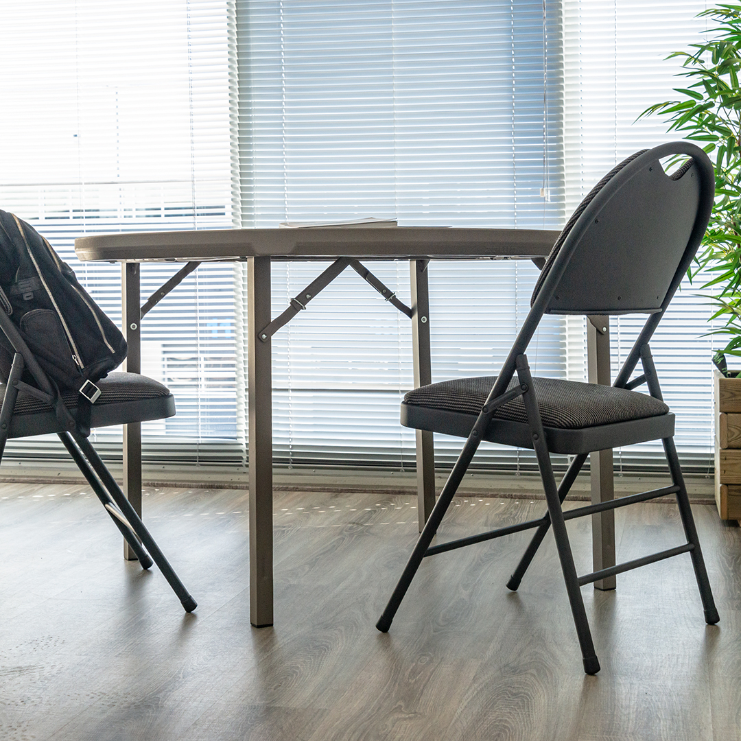 Zown Günther foldable chair with upholstery