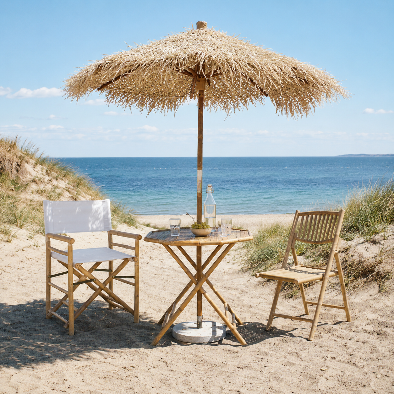 Bamboo parasol with palm leaf canopy incl. table
