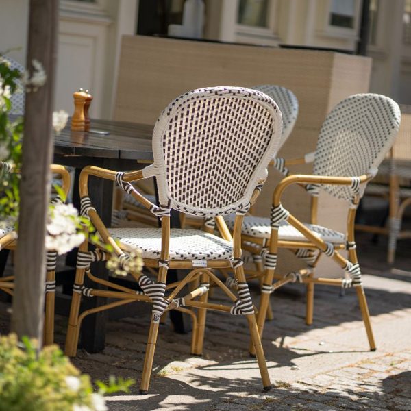 Magda - Café chair with armrests - Woven