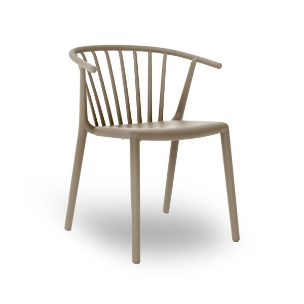 Woody plastic chair with armrests
